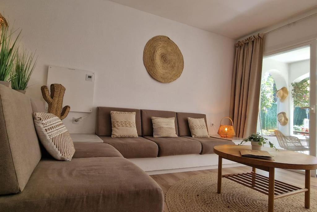 Luxe Studio Met Ruim Terras, Vlak Aan Zee! Sitio de Calahonda Kültér fotó